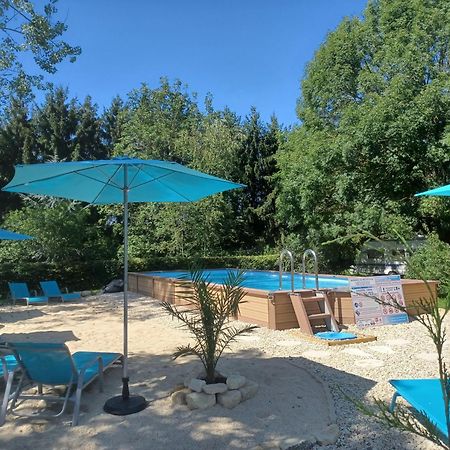 Camping Le Vallage Attigny Exterior foto